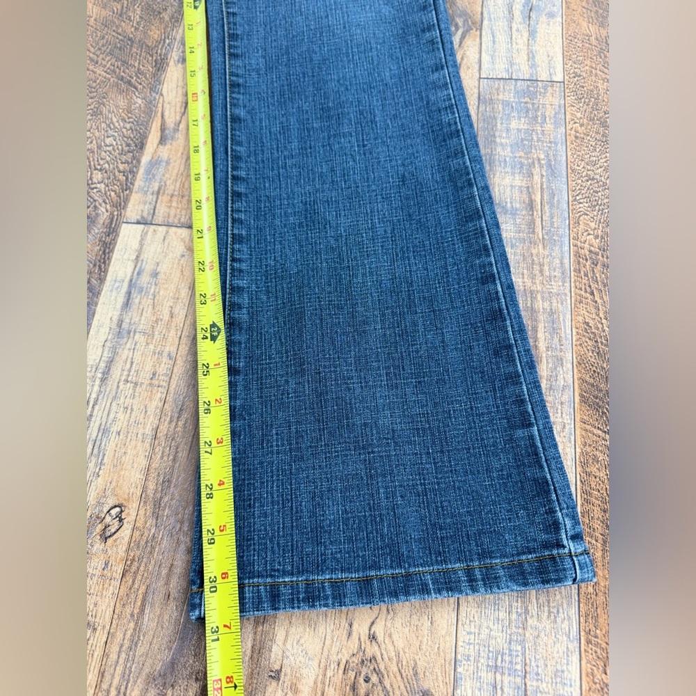 Bobbie Brooks Women’s Stretch Boot Cut Denim Jeans, Size 6 Medium Wash - Picture 8 of 13